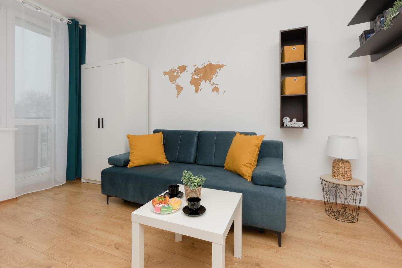 Warsaw Airport Studio Astronautow With Balcony By Renters Apartamento Exterior foto